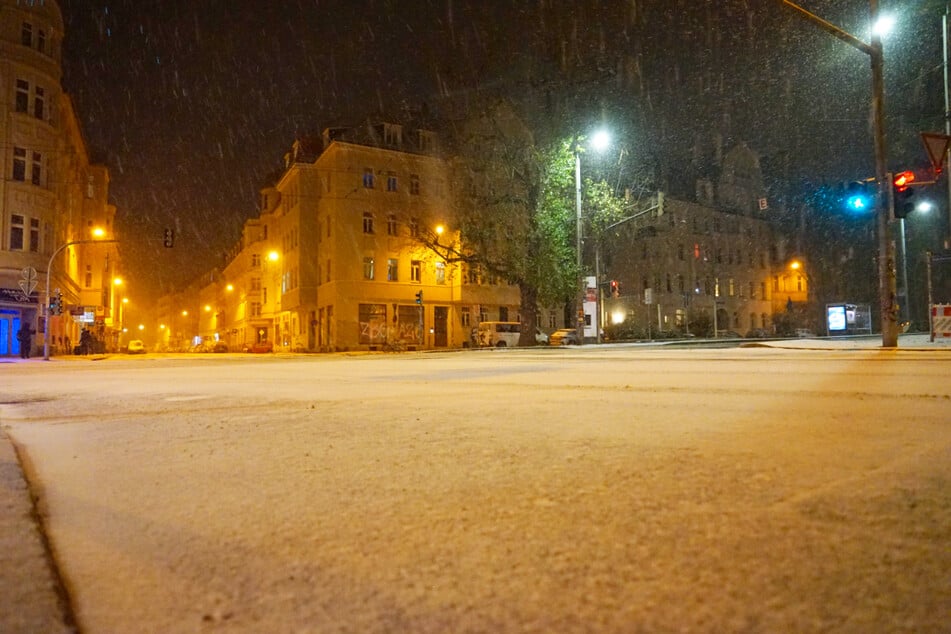 Nicht nur in Leipzig hat es in der vergangenen Nacht geschneit.