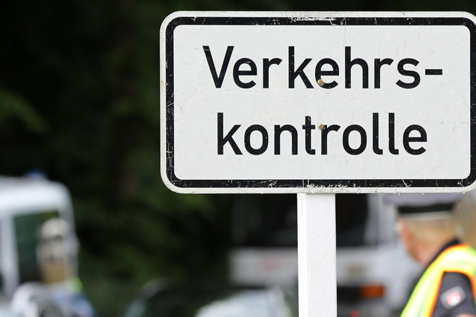 Die Beamten feuerten bei dem Vorfall zwei Schüsse auf die Reifen des Flucht-Wagens ab!