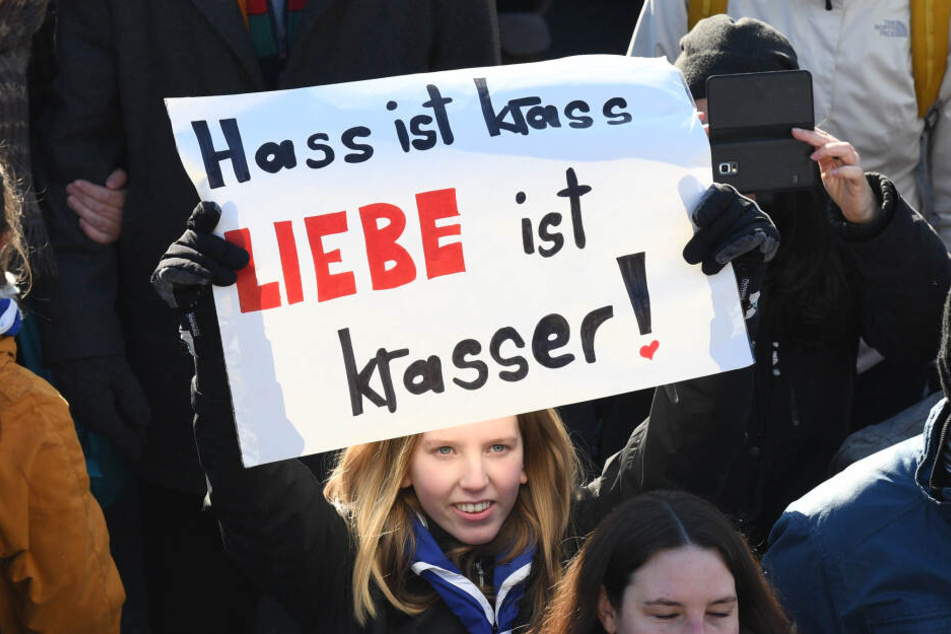 Diese Foto entstand als Teilnehmer einer Demonstration in Koblenz 2017 gegen eine zeitgleich stattfindende Tagung europäischer Rechtspopulisten demonstrierten.