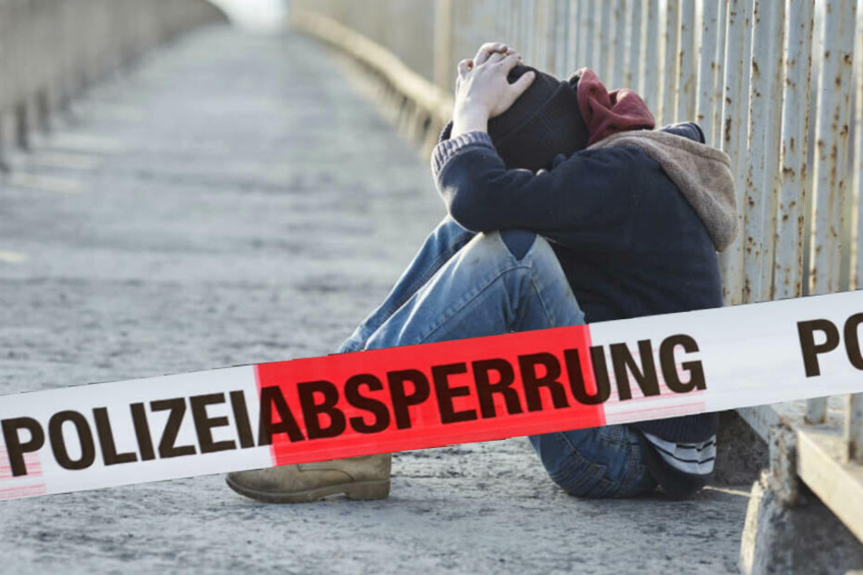 Einer der Jugendlichen wurde von der Gruppe ins Gesicht geschlagen. Dann verschwanden die Täter. (Symbolbild)
