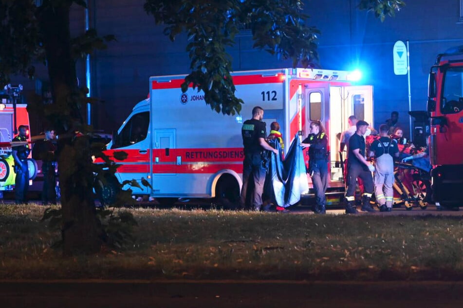 Tödlicher Unfall in Berlin-Charlottenburg: Biker gegen zwei Schilder geschleudert