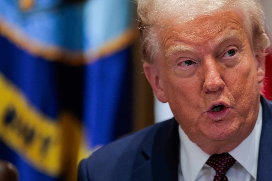 Trump confirms deployment of National Guard troops to Chicago: "We're going in"