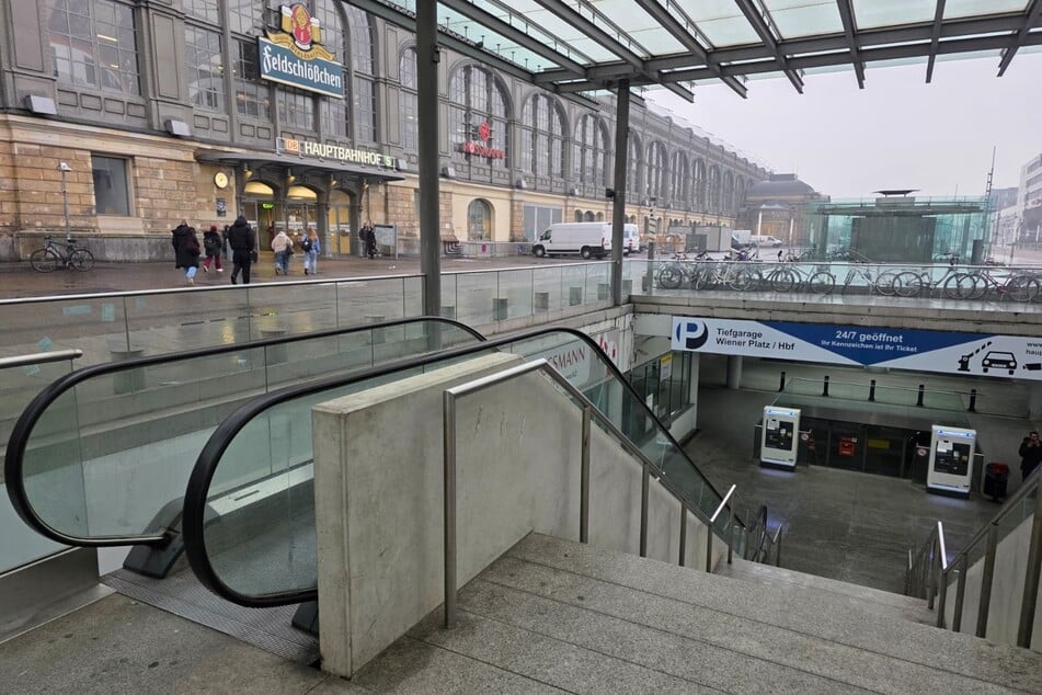 In der Tiefgarage am Wiener Platz wurde am Montagmorgen eine Leiche in einem Traforaum entdeckt.