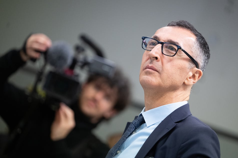 Cem Özdemir (59) soll für die Grünen nach 15 Jahren mit Ministerpräsident Winfried Kretschmann die Macht sichern. (Archivbild)