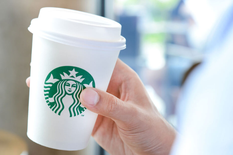 Auch Starbucks reagiert auf die anspruchsvolle Lage im Reich der Mitte.