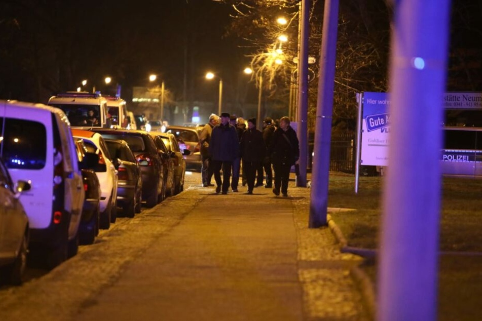 Kurz nach halb 2 in der Nacht durften die Anwohner wieder nach Hause.