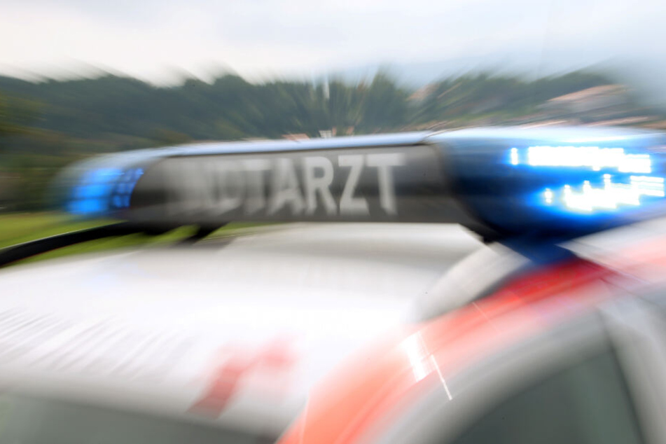 Sanitäter eilten zum vermeintlichen Unfall-Ort. (Symbolbild)