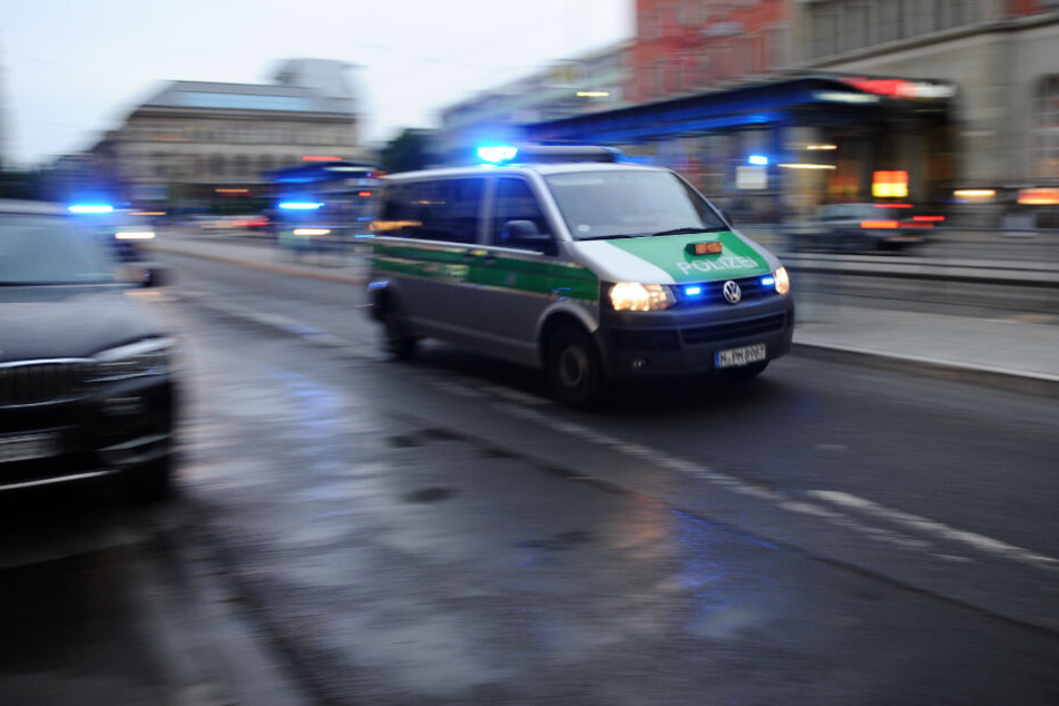 Drama am Hauptbahnhof München: Taxi fährt in Fußgängergruppe!
