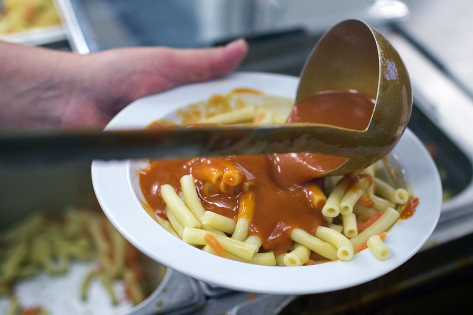 Ein kostenloses und gesundes Mittagessen für jedes Kind von der Kita bis zum Schulabschluss wollen die Linken durchsetzen.