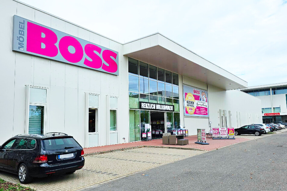 SB-Möbel Boss in Leipzig