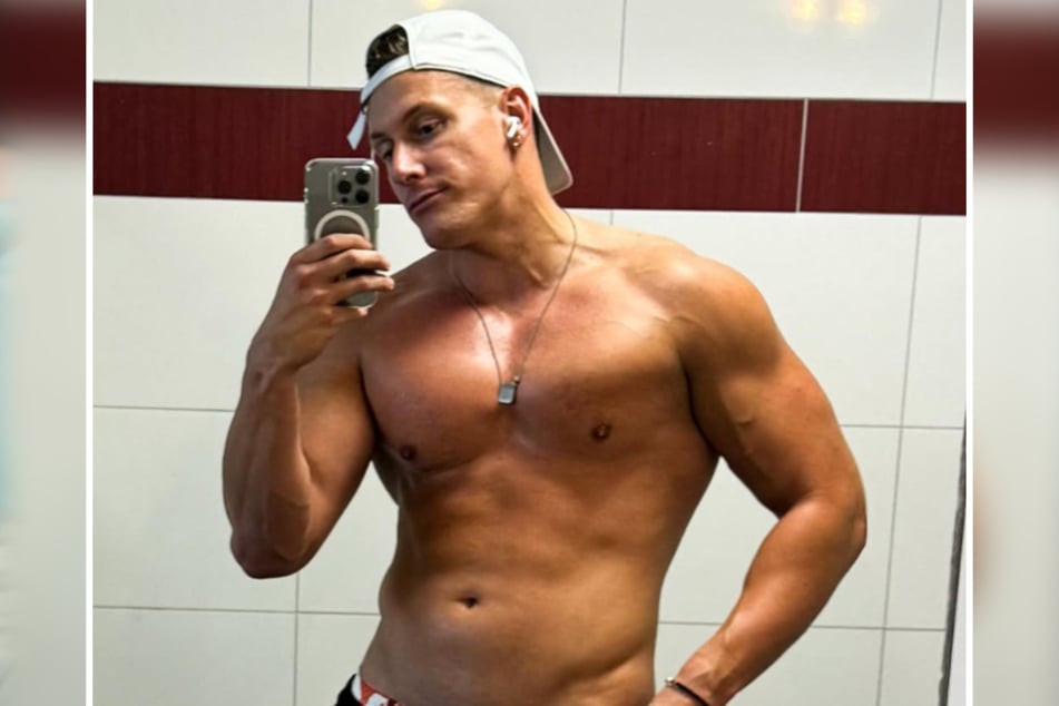 Auch in den sozialen Medien zeigt sich Calvin Kleinen (33) gerne freizügig.
