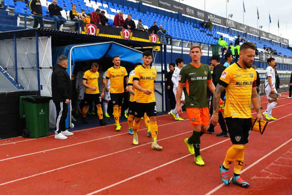 Patrick Ebert (r.) führte Dynamo Dresden bereits im Test gegen Jeonbuk Hyundai in Marbella auf den Rasen. Bleibt er Spielführer der SGD?