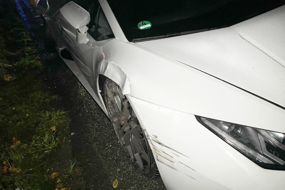 Unfall A66: Lamborghini-Fahrer hat nach Autobahn-Unfall mächtig Glück: Sein Sportwagen dafür weniger