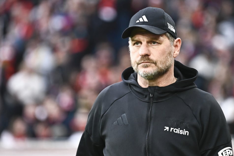 Steffen Baumgart lässt in München wieder mit Dreierkette spielen.