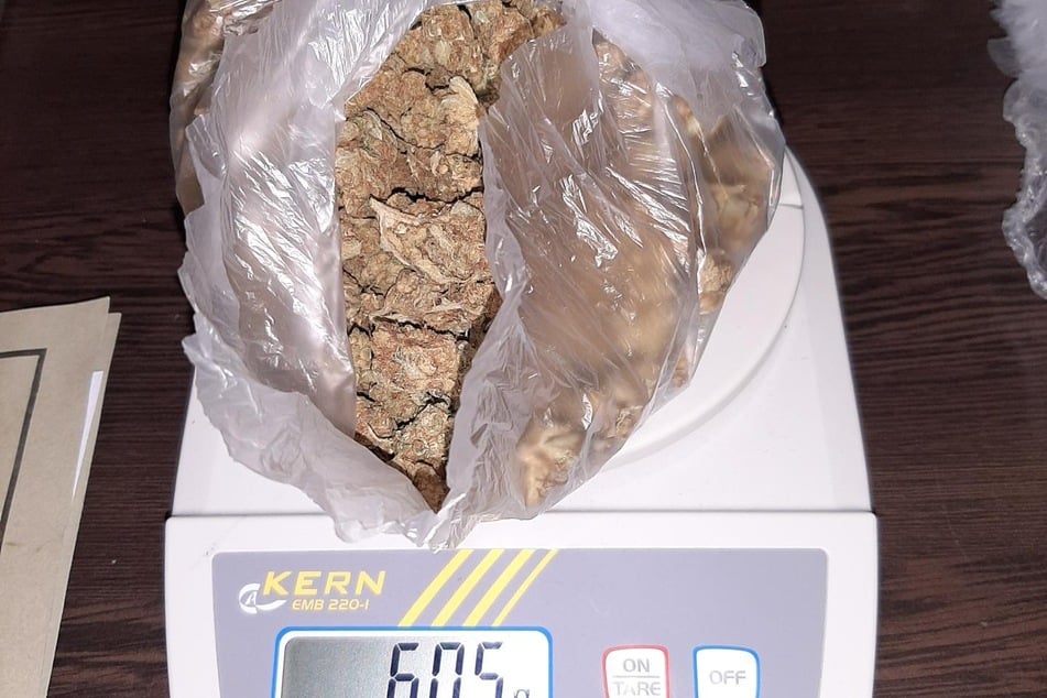 Etwas mehr als 60 Gramm Marihuana fanden die Einsatzkräfte in der Tasche des 24-Jährigen.