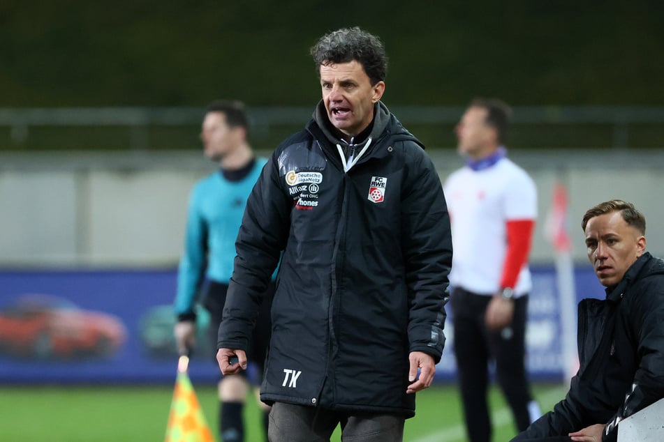 Erfurts vormaliger Co-Trainer Thomas Kost (56) galt als Trainerkandidat der Himmelblauen. Zu einem öffentlichkeitswirksamen Vollzug kam es nicht.