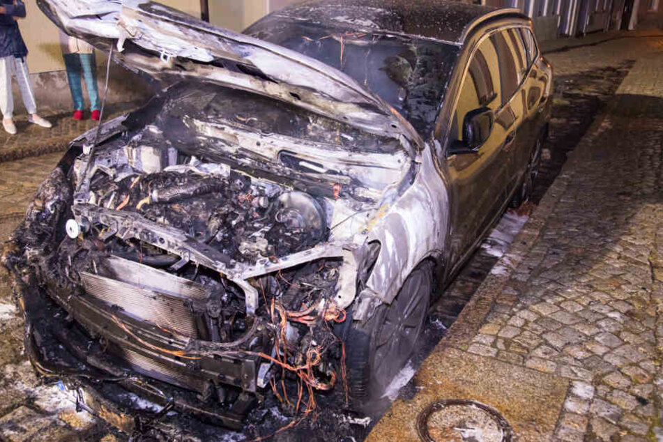 Der Renault war erst drei Wochen alt.
