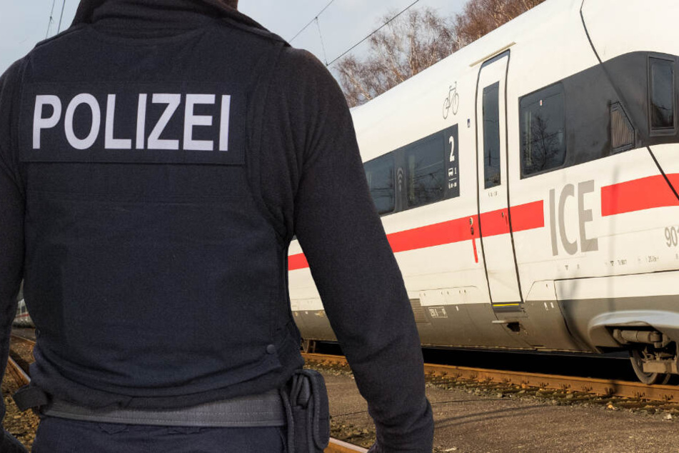 Die Polizei suchte den kompletten ICE ab, jedoch ohne eine Spur zu finden (Symbolbild).