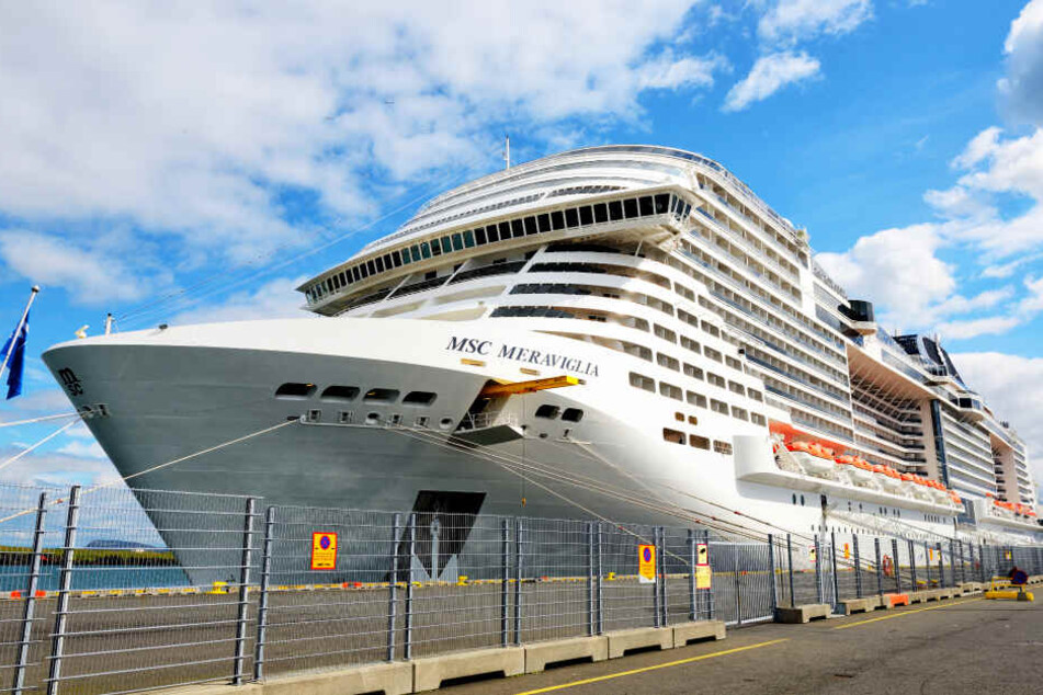 Das Kreuzfahrtschiff MSC Meraviglia liegt in Reykjavic (Island) an. (Symbolbild)
