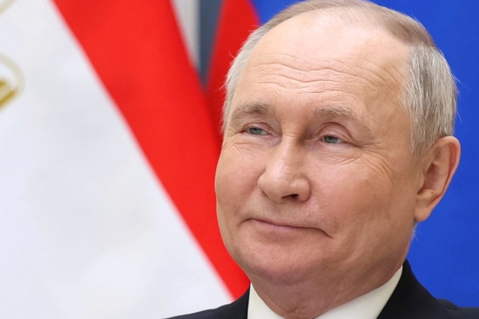 Steckt Putin dahinter? 50.000 Fake-Profile verbreiten prorussische Posts