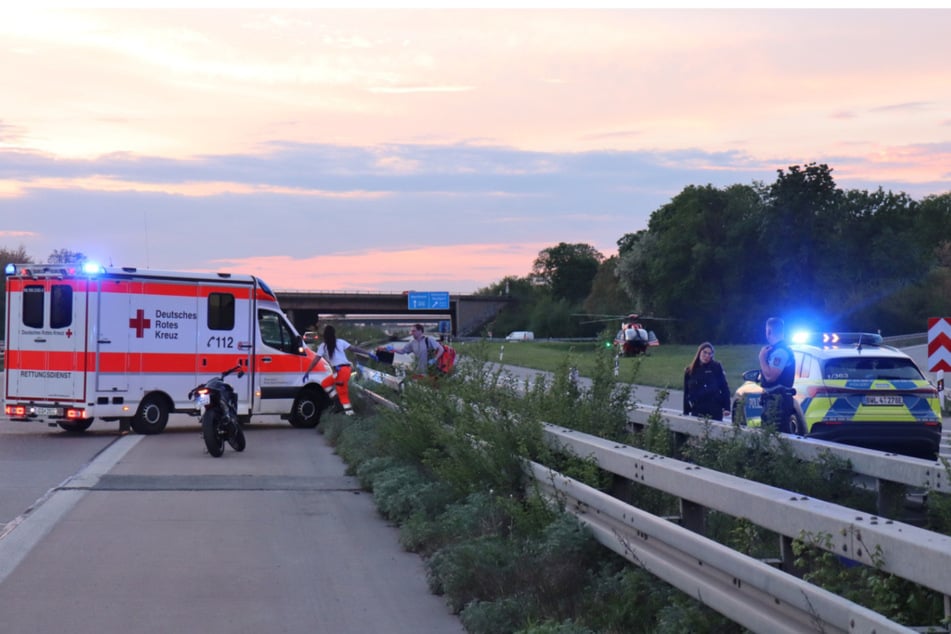 Aufgrund eines gestürzten Motorradfahrers musste die Autobahn am Freitagabend kurzzeitig gesperrt werden.