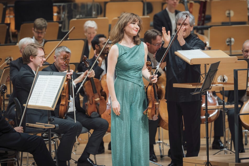 Geigerin Lisa Batiashvili (46), Sir Antonio Pappano (54) und das London Symphony Orchestra.