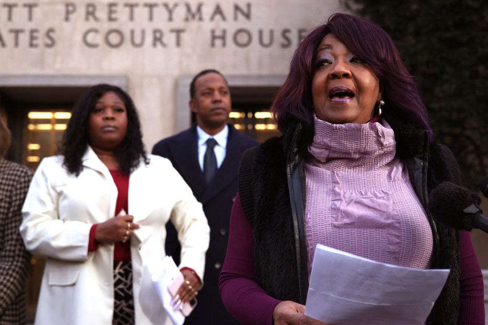 Ruby Freeman (r) and daughter Shaye Moss have been awarded $148 million in damages.