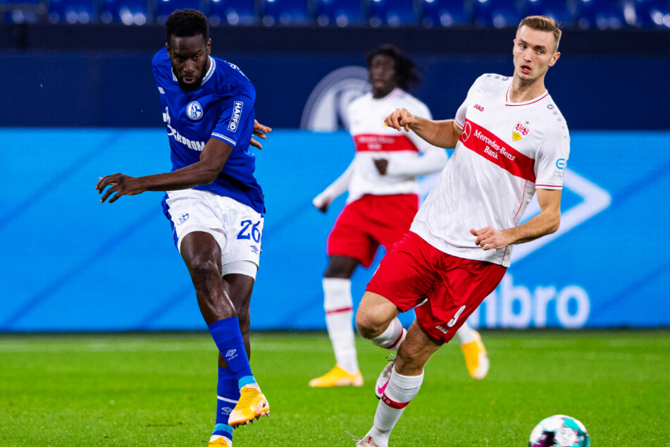 VfB-Sturmstar Sasa Kalajdzic (23, rechts im Bild) gilt als großes Talent, aber auch als verletzungsanfällig.