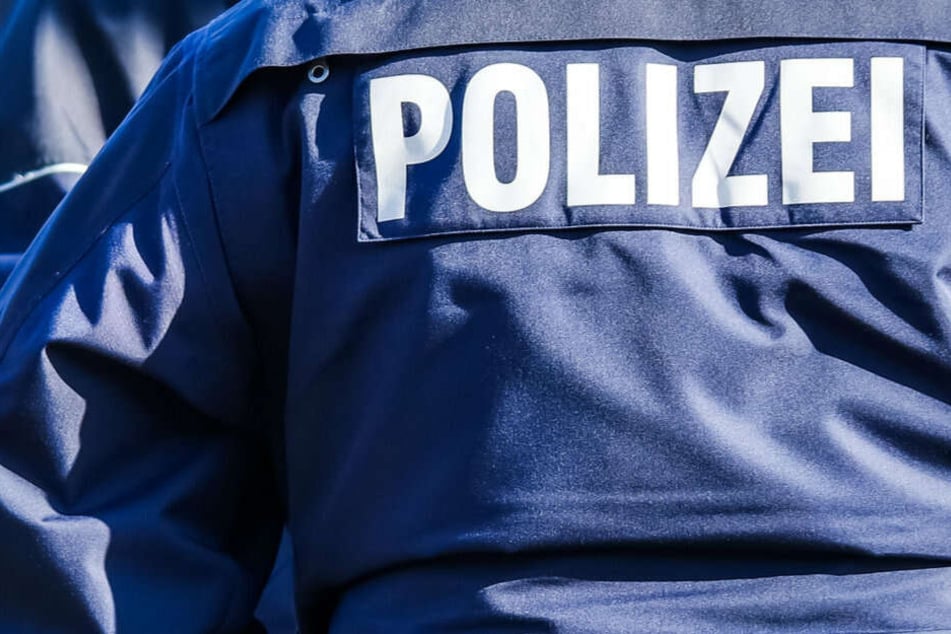 Die Polizei sucht nach Zeugen. (Symbolbild)