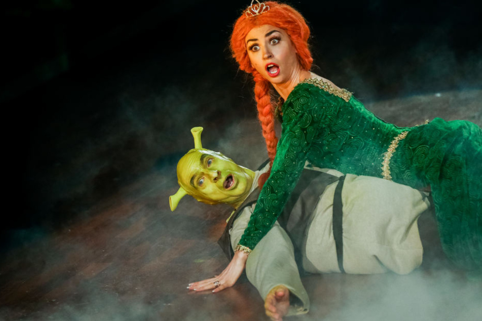 Als tollkühner Held Shrek und Prinzessin Fiona begeisterten Infolg Lück und Ekaterina Leonova mit ihrem Freestyle die Zuschauer.