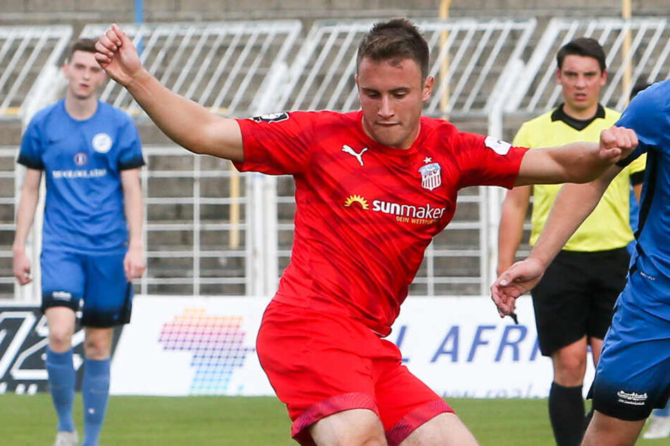 Denis Jäpel traf im Sachsenpokal Spiel gegen Tapfer Leipzig dreifach für den FSV Zwickau und bereitete auch noch Tore vor.
