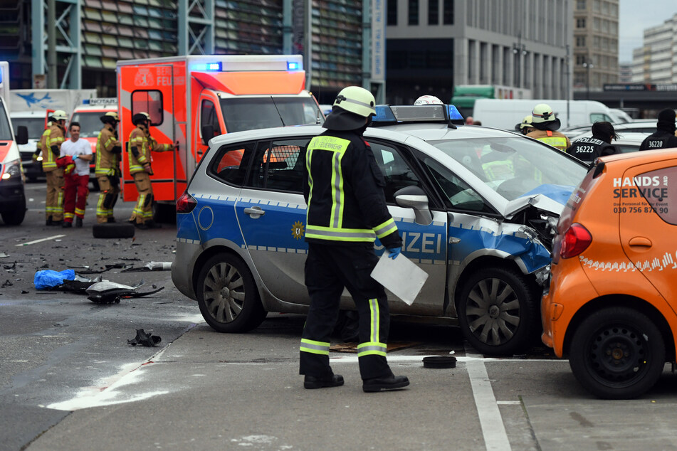 Der Prozess gegen einen Berliner Polizisten nach einem tödlichen Crash startet wegen der Coronakrise vorerst nicht.