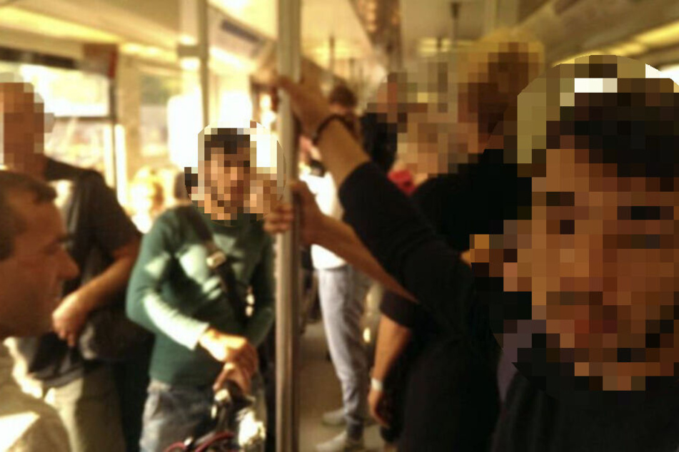 Zwei der fünf mutmaßlichen Täter konnten mittlerweile identifiziert werden.