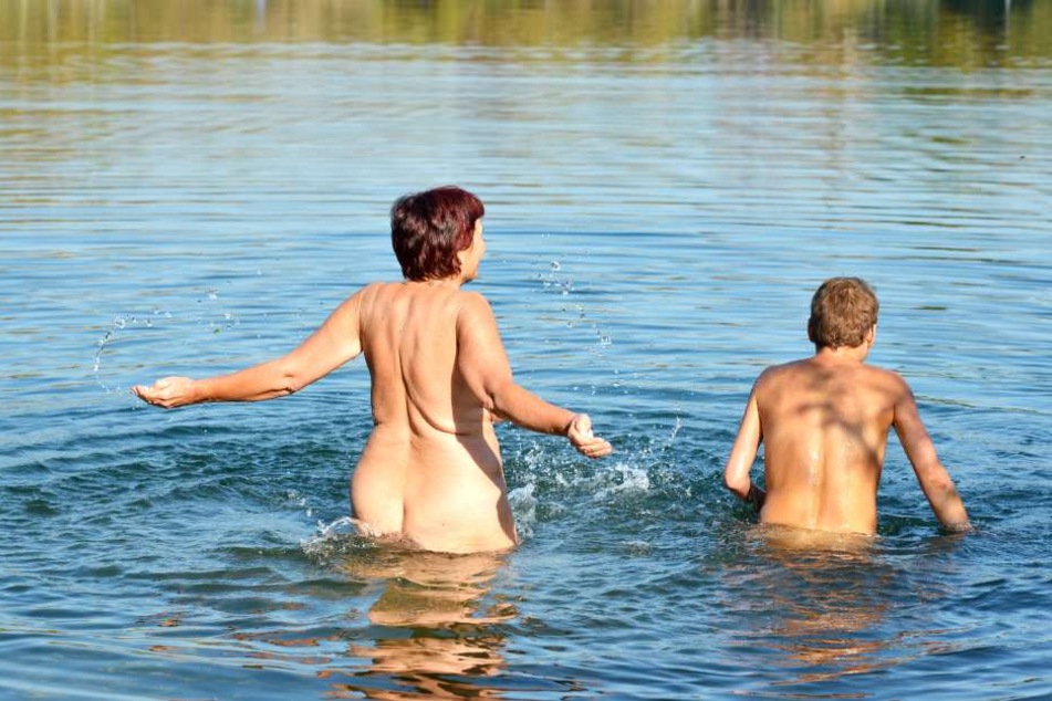 An so einem Sommertag wie Montag die beste Lösung: Ab ins kühle Nass!