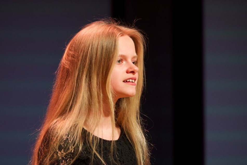 Karolin Scheunert (13) fährt als Solo-Sängerin zum Bundeswettberb von „Jugend
musiziert“.