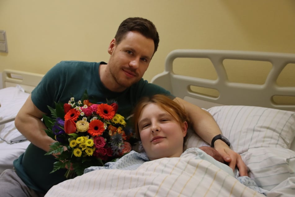 Maria Pausch und Toni Fröbich aus Chemnitz sind die Eltern des Neujahrsbabys am DRK Krankenhaus Chemnitz-Rabenstein.