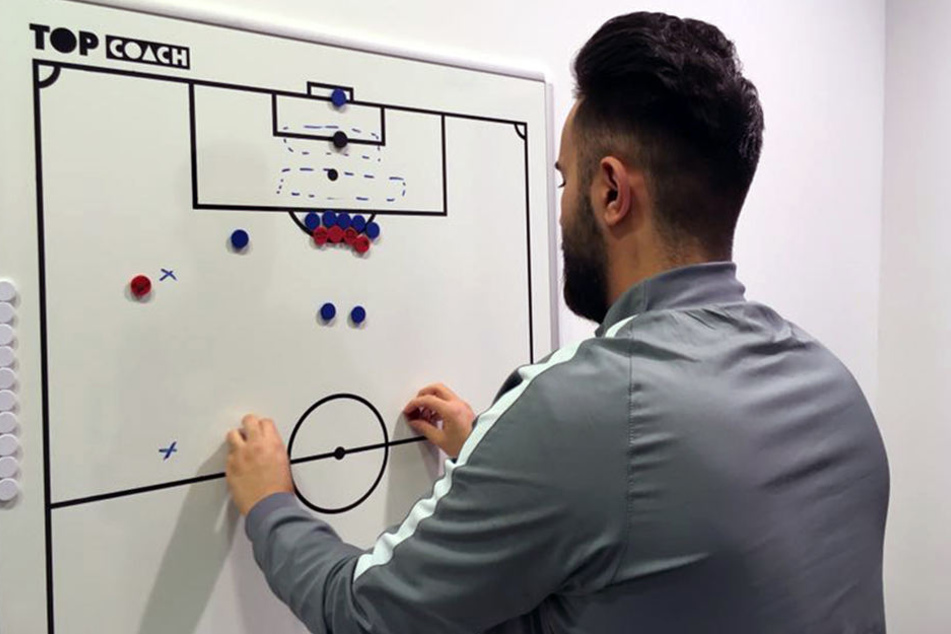 Cihan betont, dass seine offensive Spielweise sehr gut zu RB Leipzig passt.
