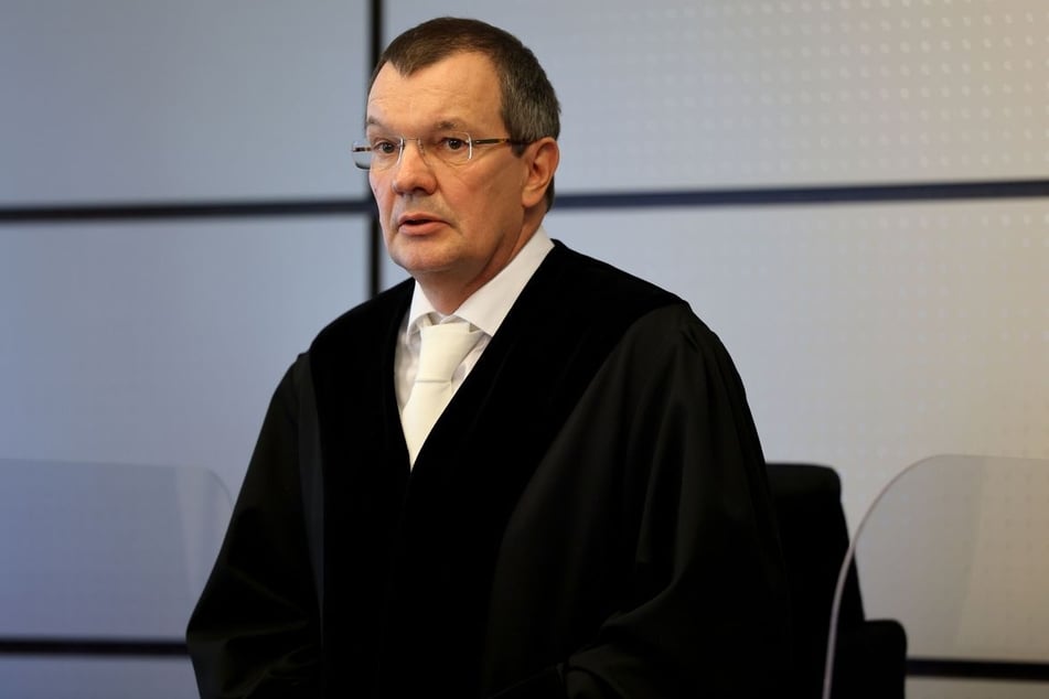 Der Vorsitzende Richter Jochen Kötter zeigte sich über die neue Entwicklung erstaunt.