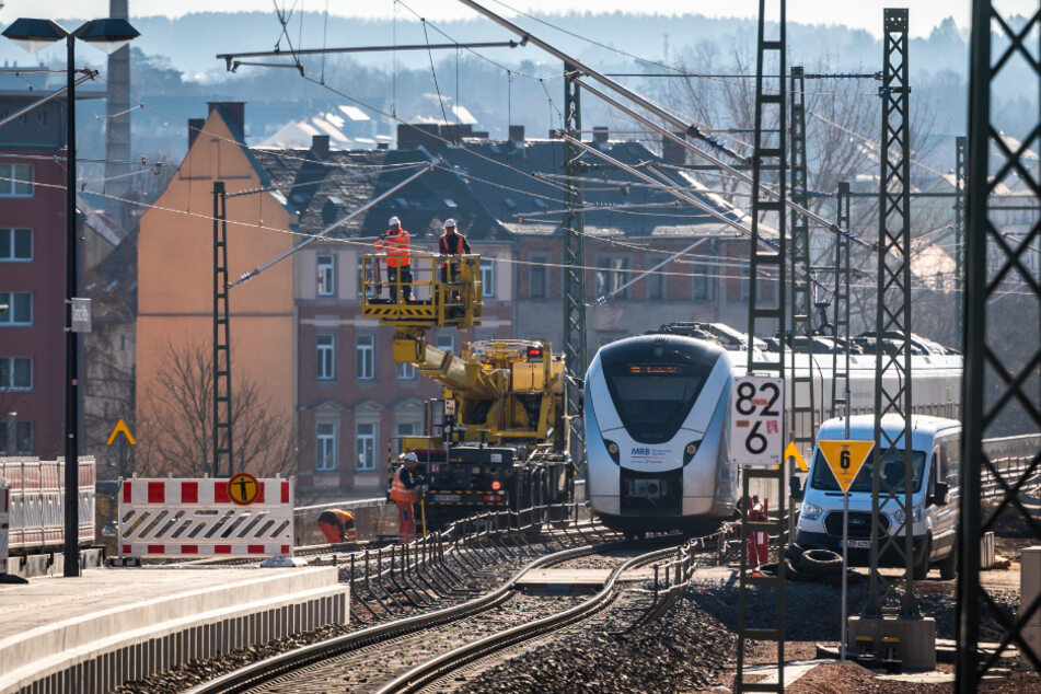 Modernisierung des Chemnitzer Bahnbogens: Aufgrund der vielen Bauarbeiten kommt es zu Verspätungen oder SEV.