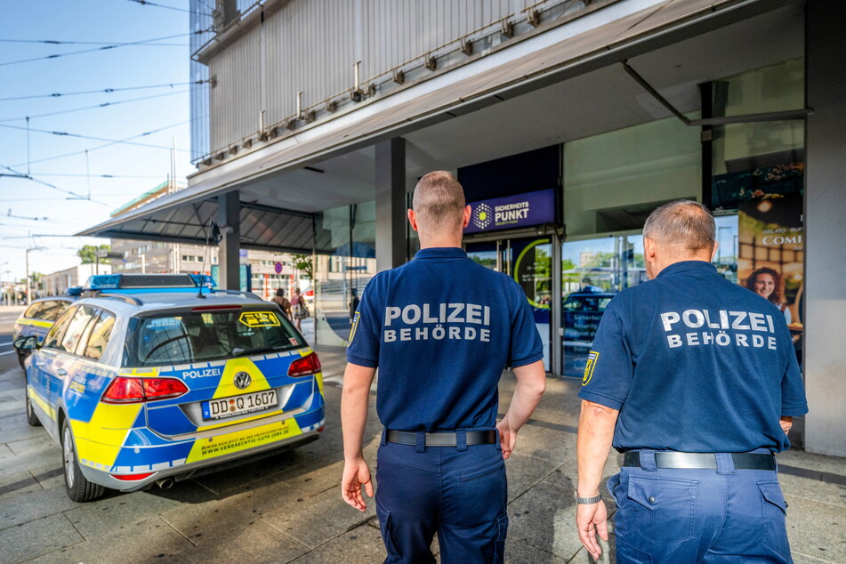 Am Sicherheitspunkt in Chemnitz berichtete ein Mann (18) von einem versuchten Raub. Die Polizei konnte den Täter schnell finden.