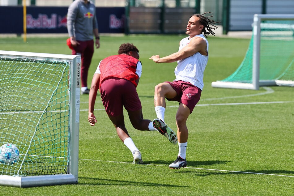 Xavi Simons (22) gab beim Training unter der Woche ziemlich Gas. Ob das wieder für die Kapitänsbinde reichen wird, muss sich noch zeigen.