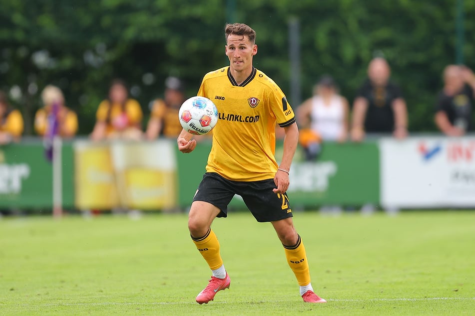 Konrad Faber (27) schlägt bei der SGD die meisten Flanken aus dem Spiel heraus.