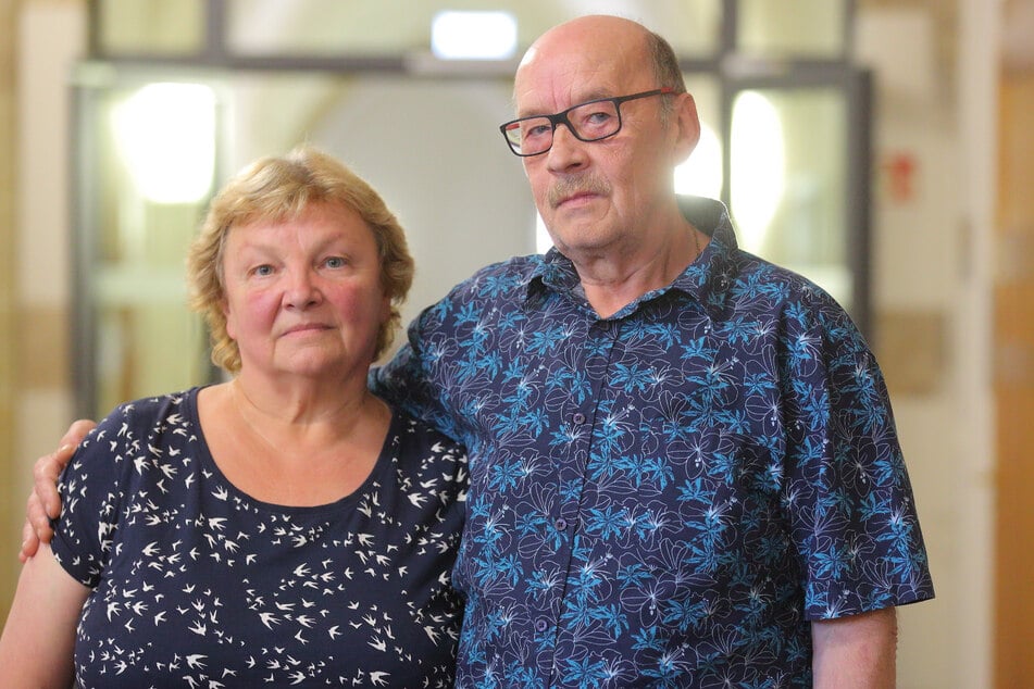 Dietmar H. (62) und seine Lebensgefährtin Gisela Z. (68) verfolgten den Prozess am Amtsgericht gegen die Erbschleicherin.