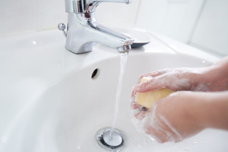 Öffentliche Toilette: Wer wohl zuvor seine Hände mit der Seife gewaschen hat?