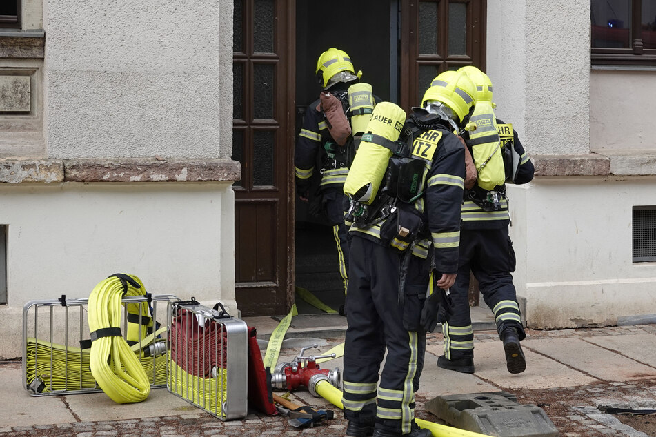 Die Feuerwehr musste am Freitag einen Wohnungsbrand in Chemnitz löschen.