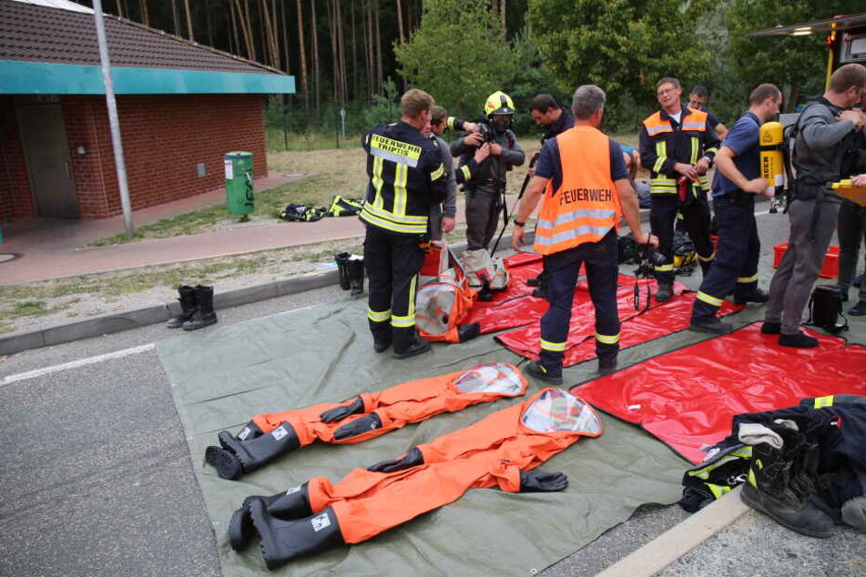 In voller Montur gingen die Kameraden in den Einsatz.