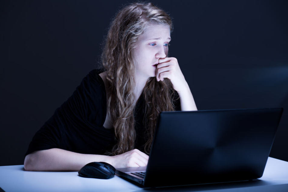 Die entdeckte ihren Mann beim Porno-gucken. (Symbolbild)