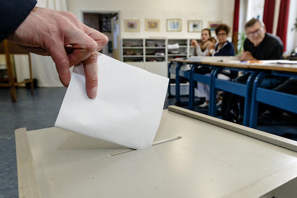 Rayk Bergner darf nach der Wahl am Sonntag ins Rathaus einziehen. (Symbolbild)