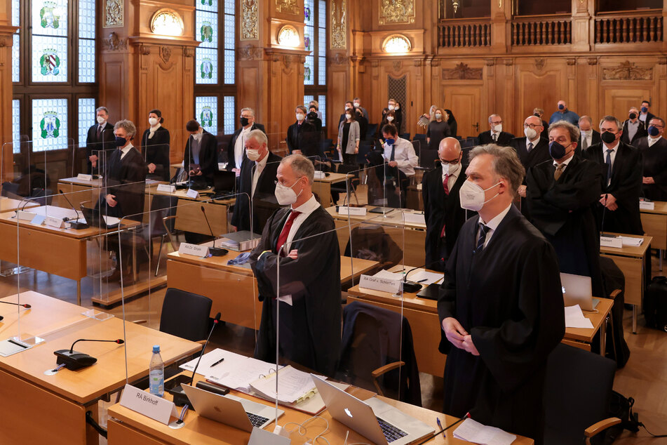 Nach Wettbüro-Mord in Berlin: Bundesgerichtshof prüft Urteile gegen Rocker-Gruppe