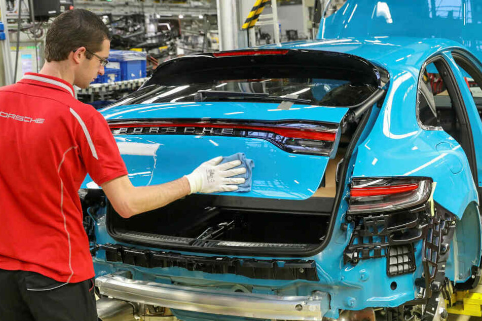Porsche hat die Nachtschicht in der Montageabteilung gestrichen.